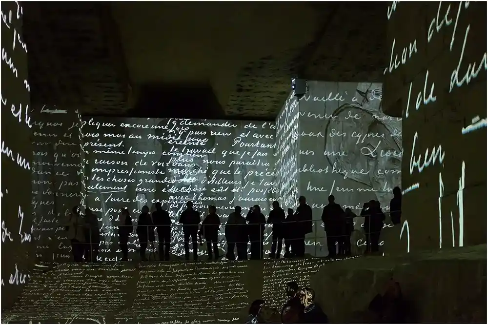Ombre et lumières Baux de Provence baux_ jeux d'ombre et lumière