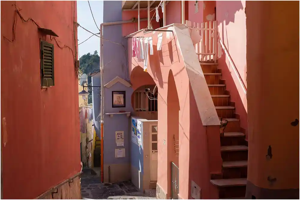 Maison rouge Corricella