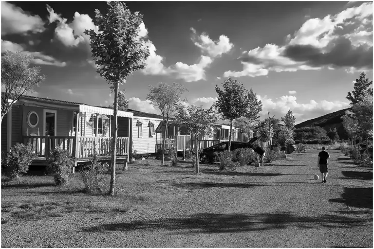 Au camping. Images tirées d'une reportage professionnel réalisé pour la compagnie des vacances. 