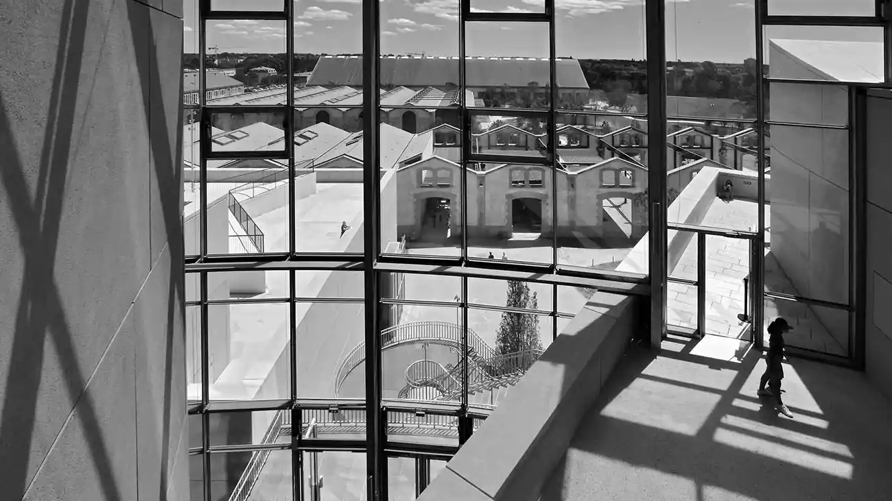 Intérieur de la tour Luma Arles - Architecte Frank Gehry