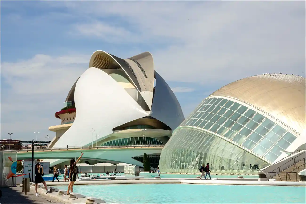 Palais des arts Reine Sofia Valencia - Architecte Santiago Calatrava Valls