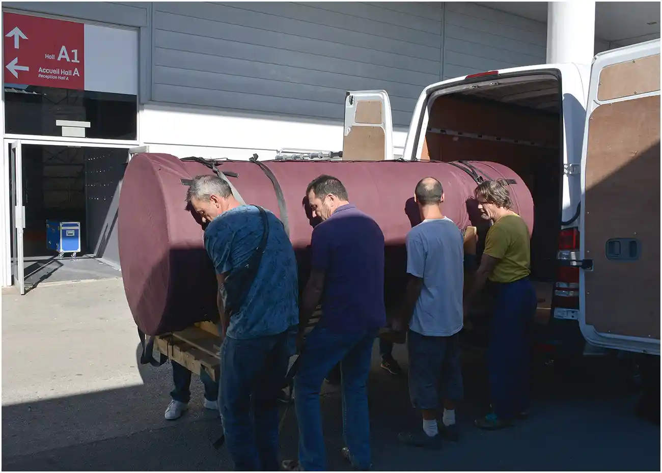 Reportage pour le Corum Montpellier. Mise en place d&rsquo;un salon au palais des congrès