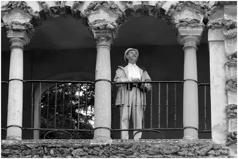 Alcazar – Homme au chapeau